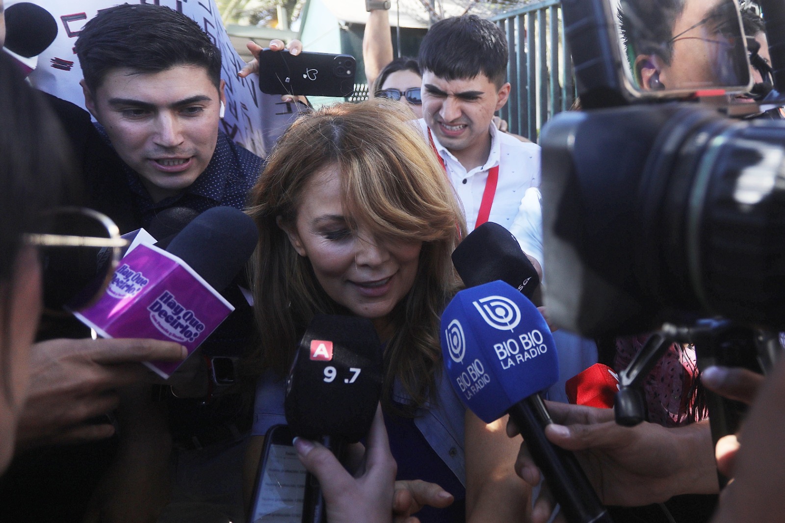 Ex alcaldesa de Maipu, Cathy Barriga sale de la cárcel de San Miguel para cumplir en arresto Domiciliario