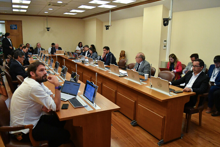 Comisión de Gobierno y Ejecutivo acuerdan votar en marzo la reforma al sistema político